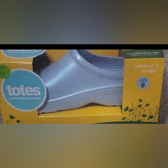 Totes Women Clog - Picture 1 of 1